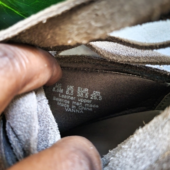 Carlos Santana Vanna cutout booties - Picture 8 of 15